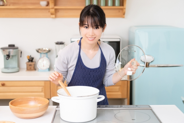 家庭的な女性